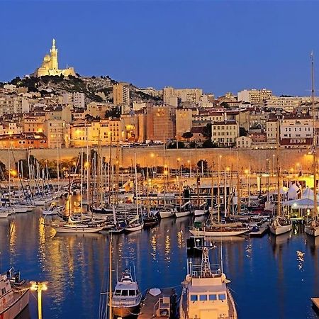 Studio Au Calme. Marseille Luaran gambar