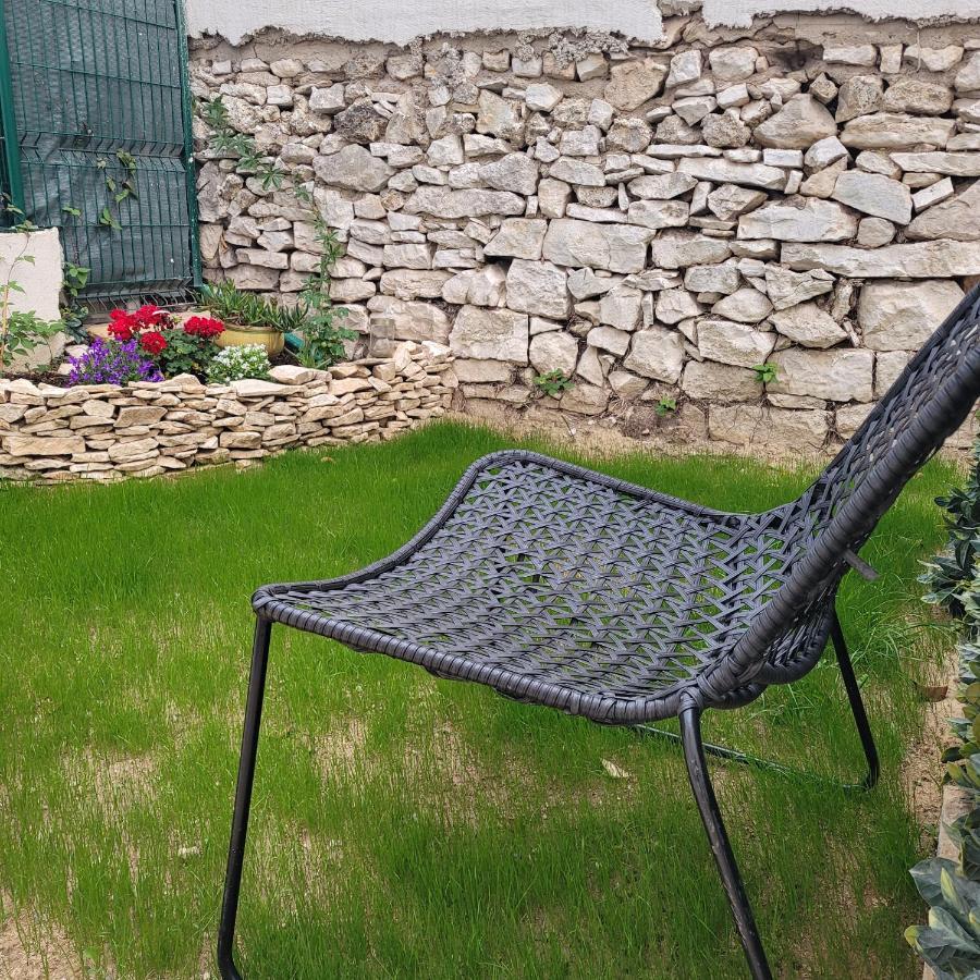 Studio Au Calme. Marseille Luaran gambar